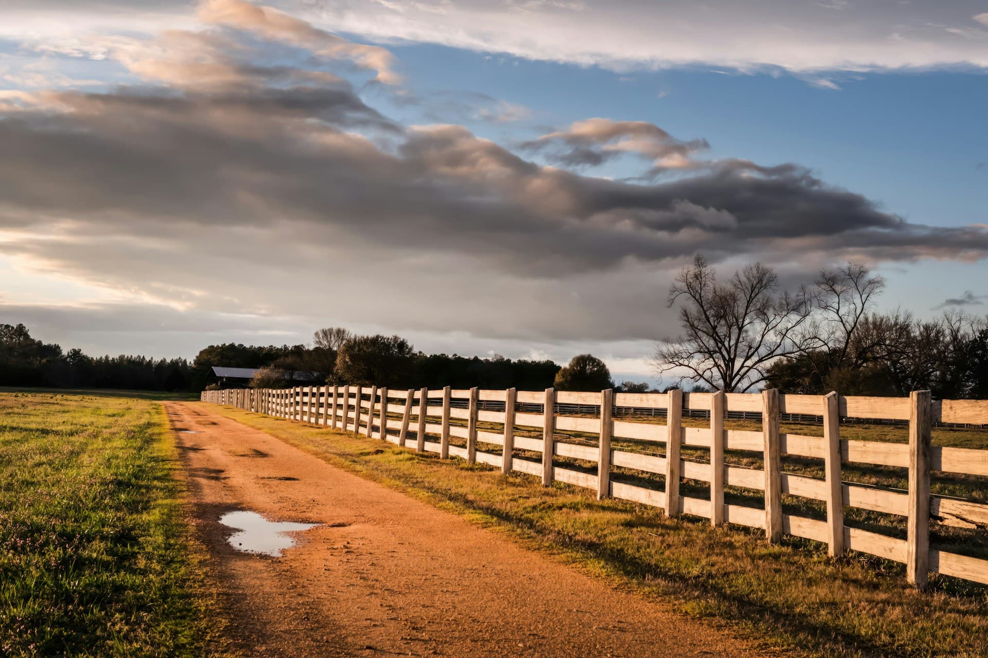 Country road through rural Elberta, Alabama